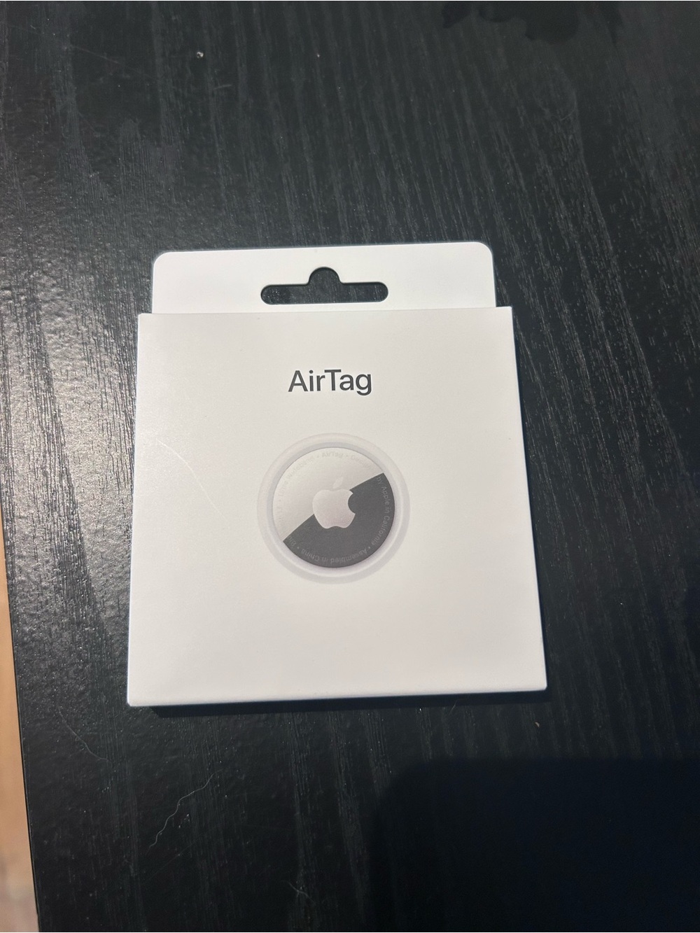 Apple AirTag - Brand new, factory sealed